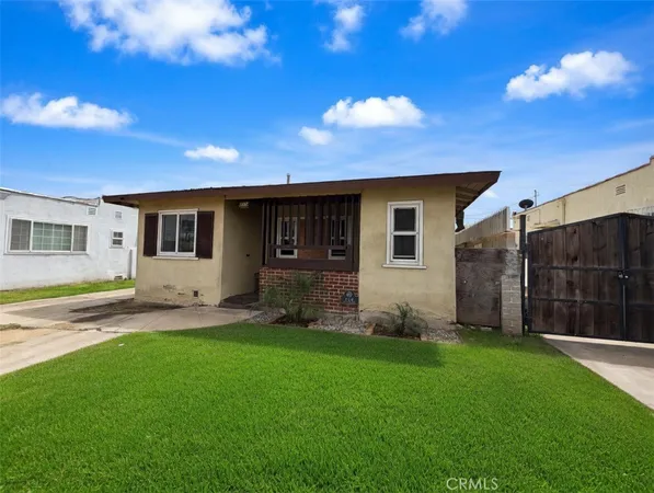 $445,900 | 1324 West 101st Street, Los Angeles, CA 90044