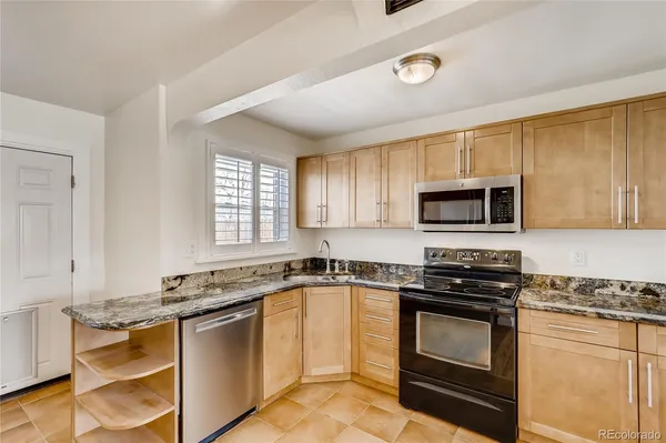 $2,700 | 2629 Jasmine Street, Denver, CO 80207