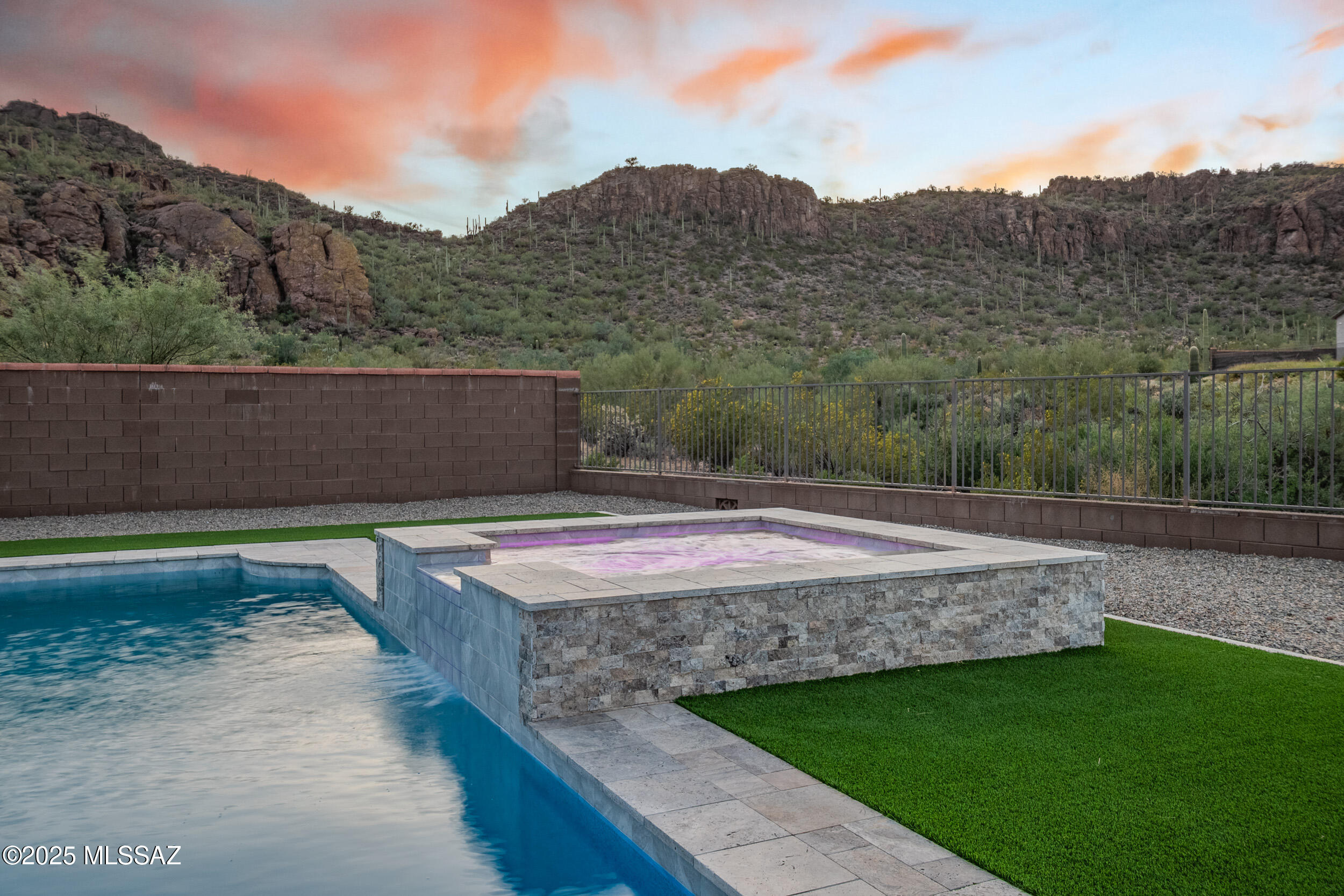 8295 North Lone Ranger Road Tucson, AZ 85743 - Photo 12 of 44 Gallery Image 12