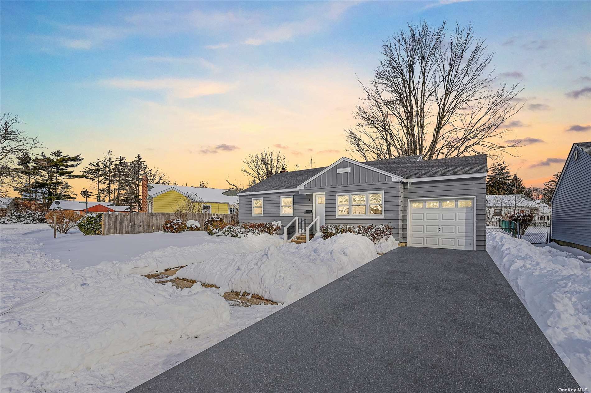 4 Wensley Road Plainview, NY 11803 - Photo 1 of 1 Gallery Image 1