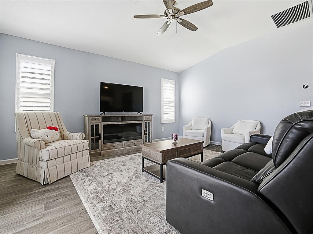 3319 Rohan Road Oxford, FL 34484 - Photo 12 of 38