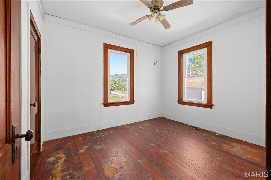 709 West Main Street Mount Olive, IL 62069 - Photo 10 of 39