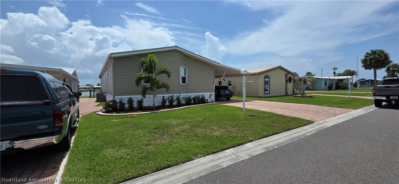 4340 Southwest 15th Way Okeechobee, FL 34974 - Photo 2 of 41