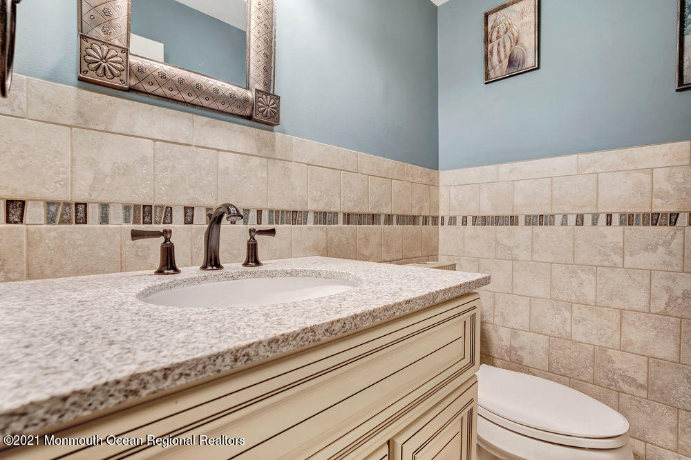 28 Pease Road Manalapan, NJ 07726 - Photo 17 of 34 024_dsc05297