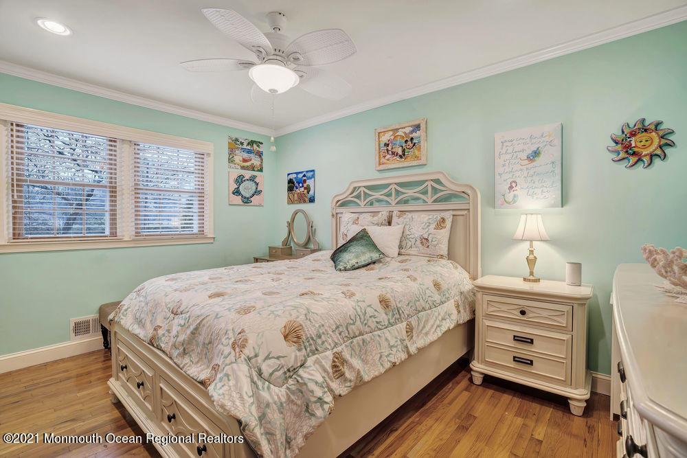 28 Pease Road Manalapan, NJ 07726 - Photo 21 of 34 032_dsc05147