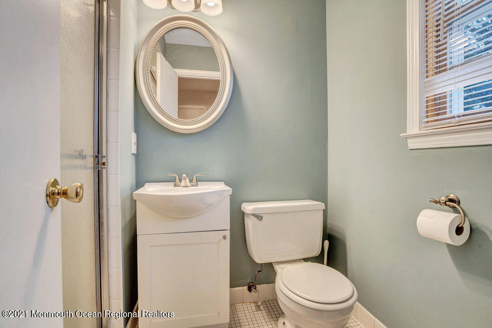 28 Pease Road Manalapan, NJ 07726 - Photo 30 of 34 041_dsc05202