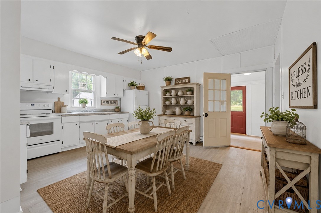 422 Cartersville Road Cumberland, VA 23040 - Photo 8 of 46 Virtually staged