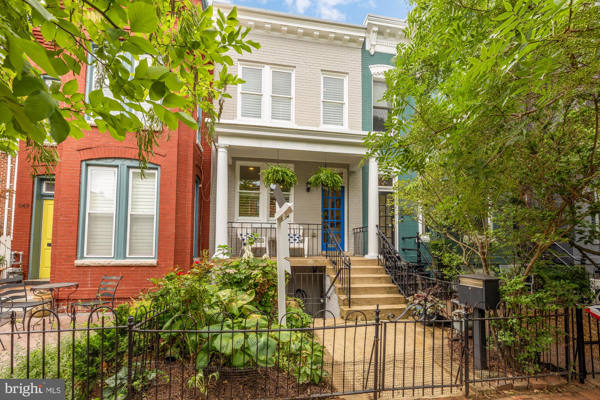 647 A Street Southeast Washington, DC 20003 - Photo 1 of 41