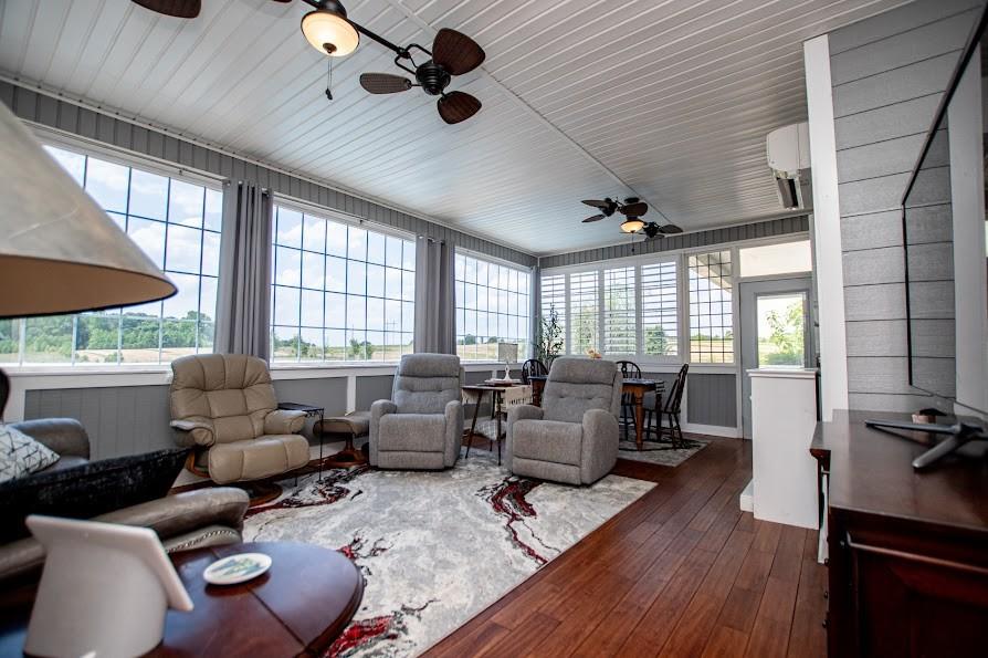 575 Liberty Church Road Carrollton, GA 30116 - Photo 31 of 95 a living room with furniture and a large window