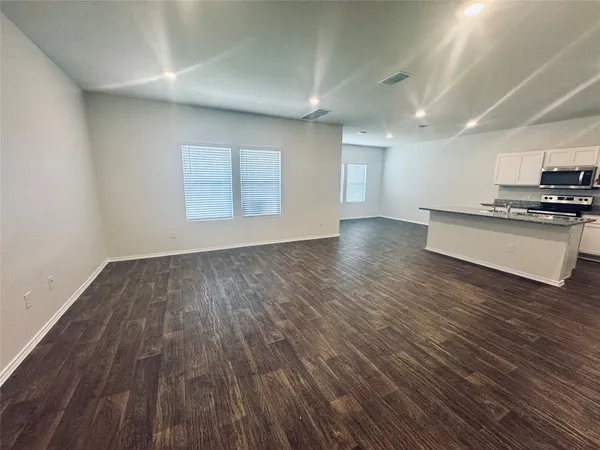 $2,500 | 13000 Roving Pass, Elgin, TX 78621
