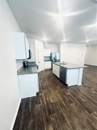 $2,500 | 13000 Roving Pass, Elgin, TX 78621