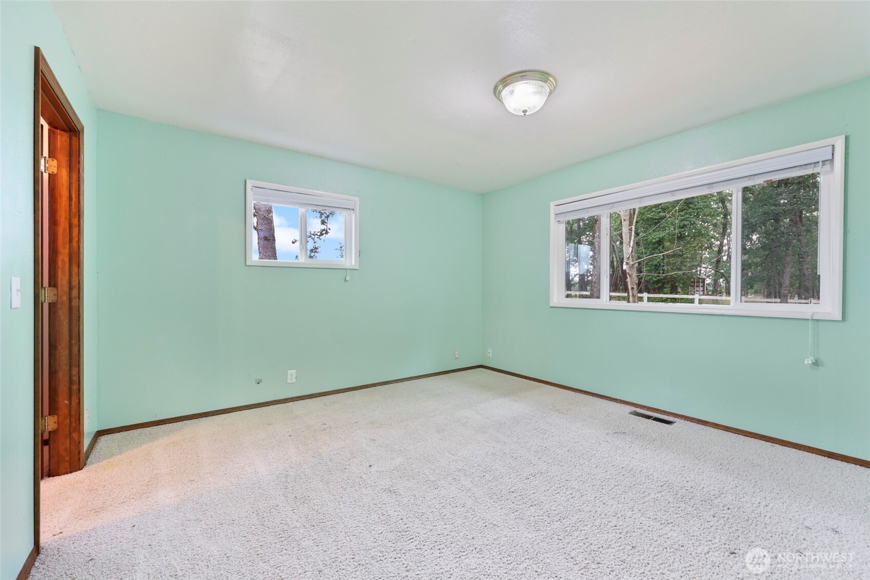 17215 Gibson Road Southwest Tenino, WA 98589 - Photo 19 of 40 an empty room with a window