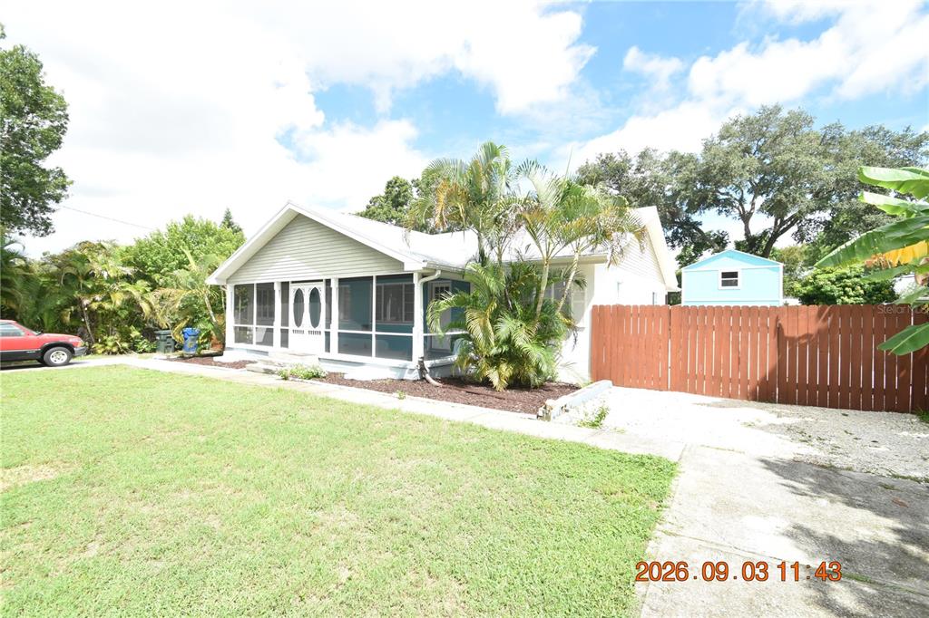 906 7th Avenue Southwest, Unit RIGHT Largo, FL 33770 - Photo 40 of 41 Gallery Image 40