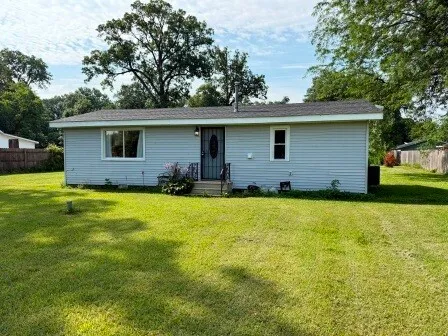 $219,900 | 3011 North 15270E Road, Momence, IL 60954