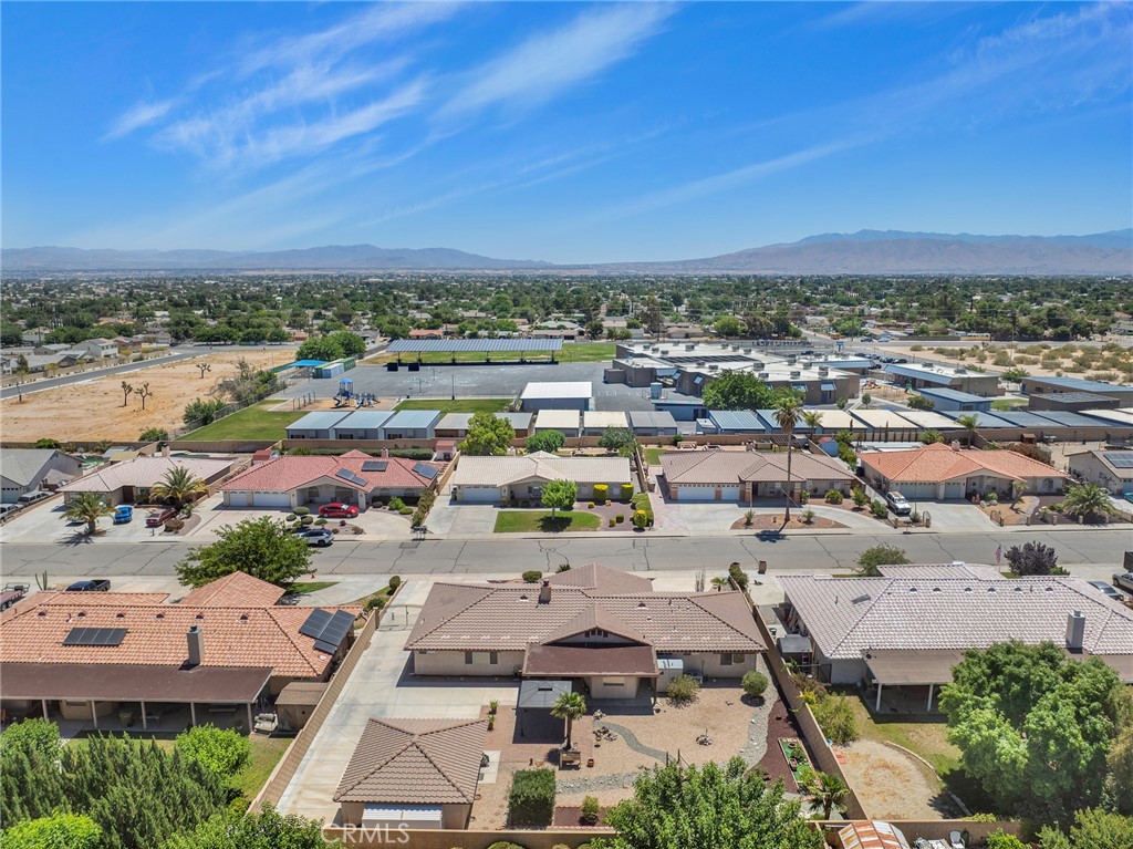 10636 Regency Road Hesperia, CA 92345 - Photo 3 of 32