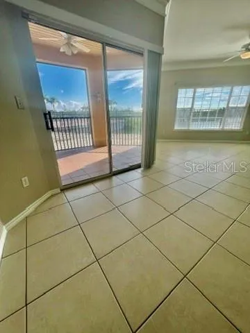 en view of an empty room with a window