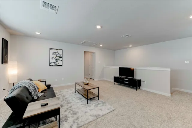 $4,500 | 520 Clearlake Drive, Hutto, TX 78634