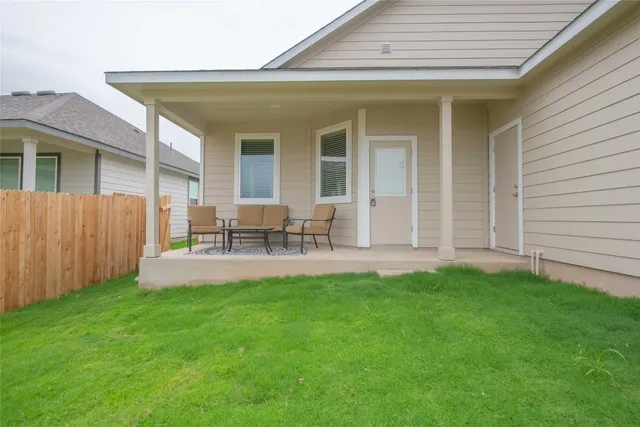 $4,500 | 520 Clearlake Drive, Hutto, TX 78634