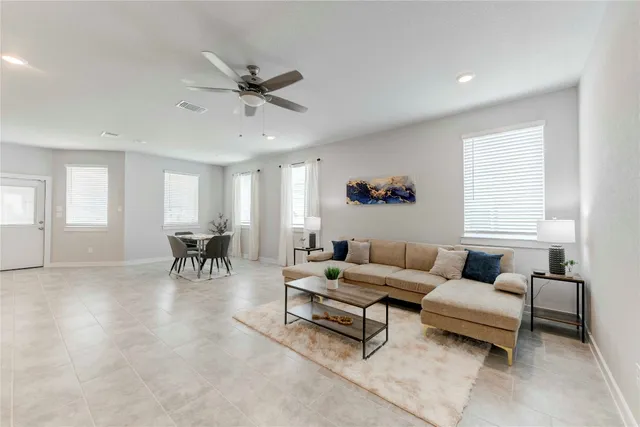 $4,500 | 520 Clearlake Drive, Hutto, TX 78634