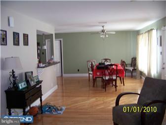 13044 Worthington Road Philadelphia, PA 19116 - Photo 4 of 12