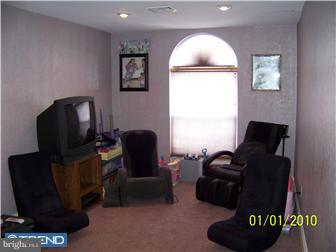 13044 Worthington Road Philadelphia, PA 19116 - Photo 5 of 12