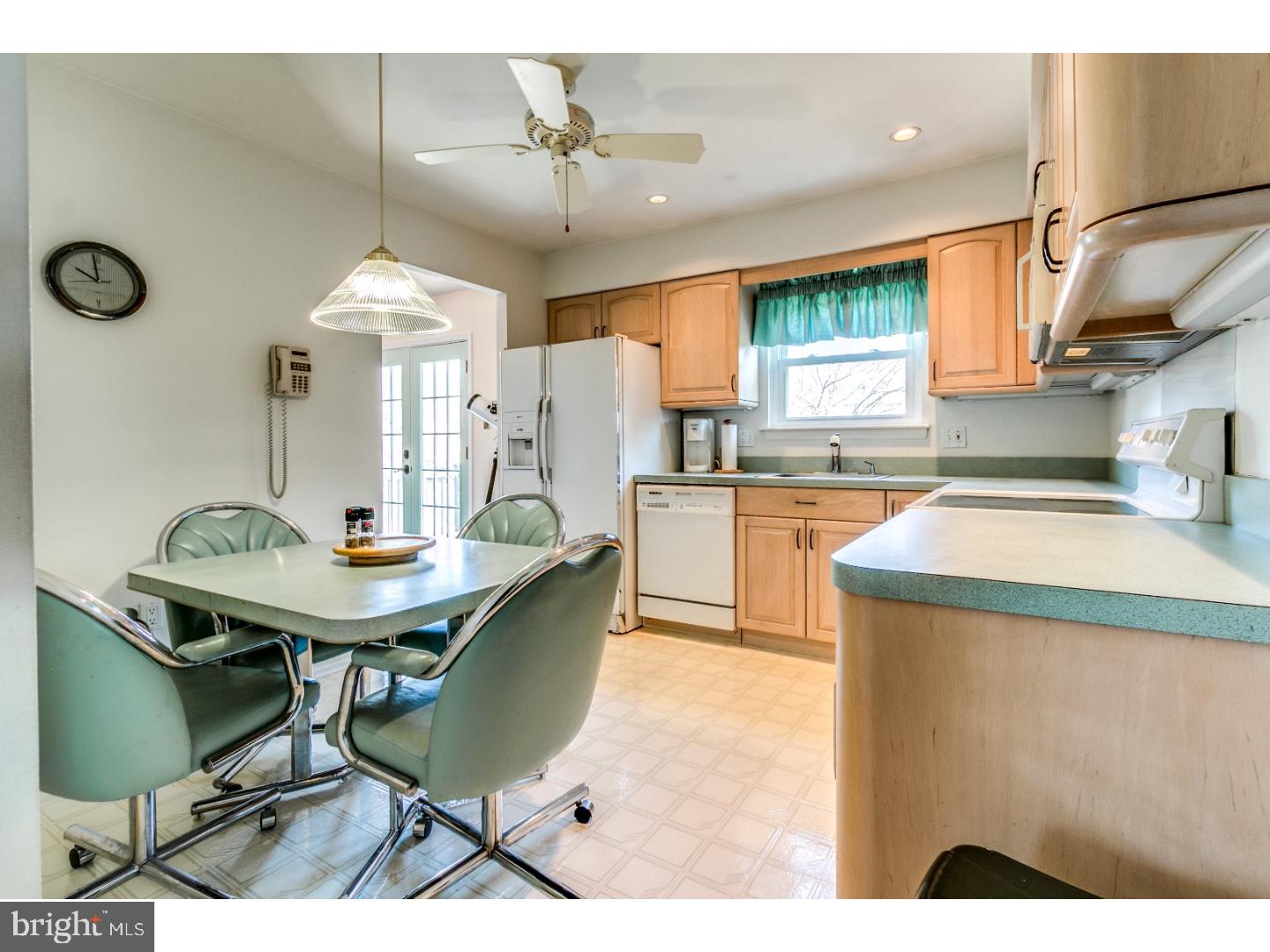 122 Woodstream Road Boothwyn, PA 19061 - Photo 13 of 25 Gallery Image 13