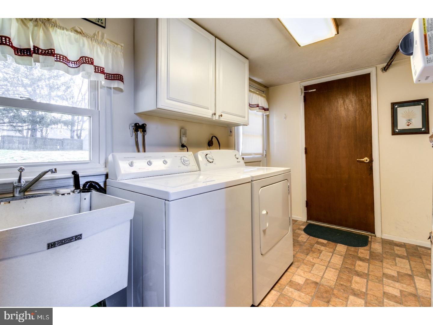 122 Woodstream Road Boothwyn, PA 19061 - Photo 22 of 25 Gallery Image 22