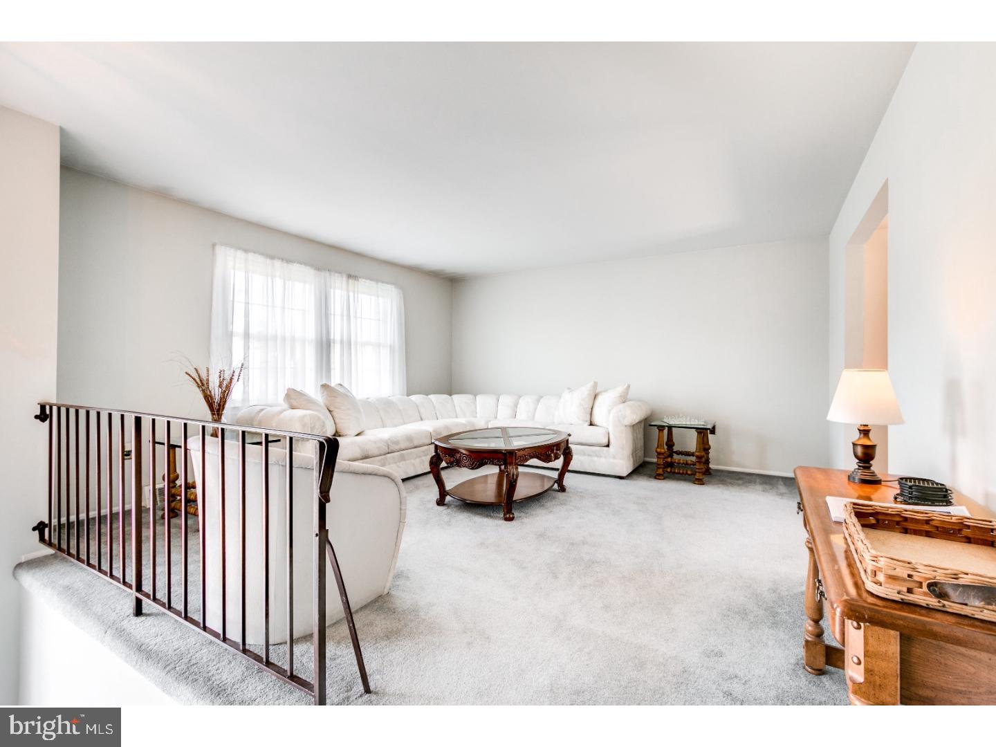122 Woodstream Road Boothwyn, PA 19061 - Photo 4 of 25 Gallery Image 4