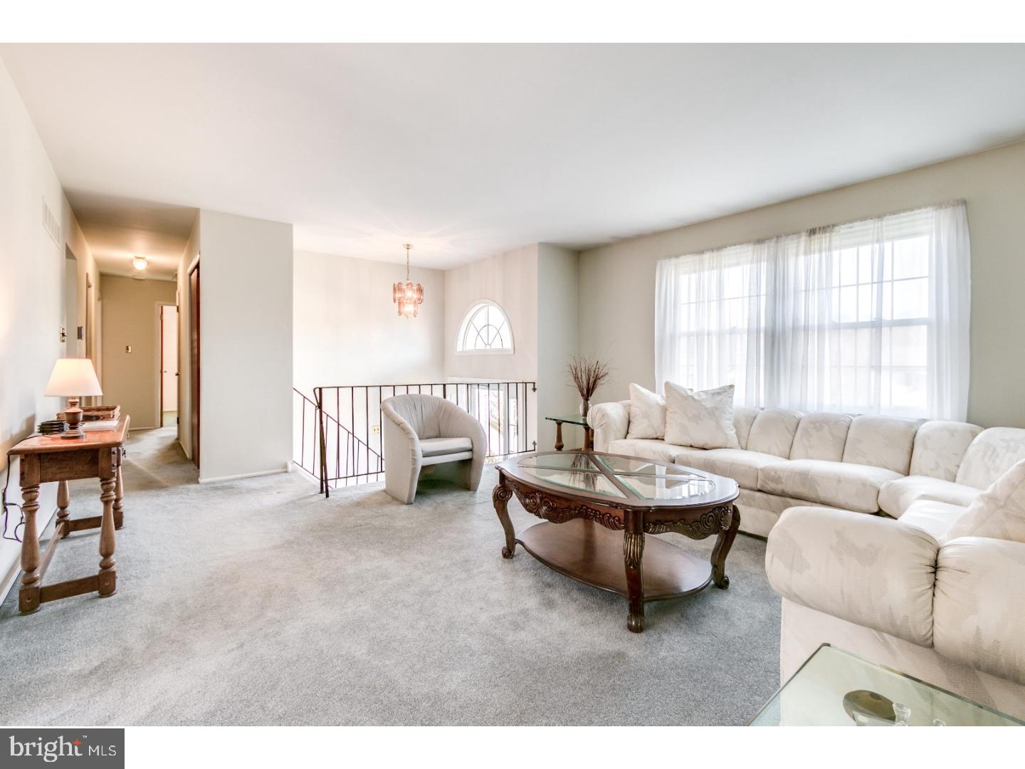 122 Woodstream Road Boothwyn, PA 19061 - Photo 8 of 25 Gallery Image 8