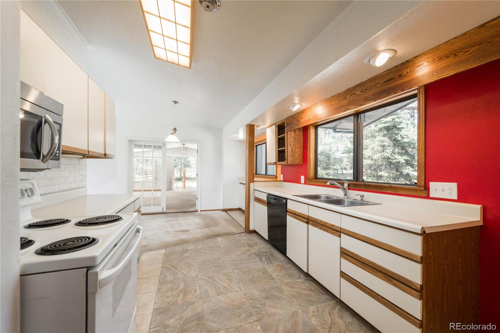 30124 Lee Road Evergreen, CO 80439 - Photo 8 of 40 Gallery Image 8
