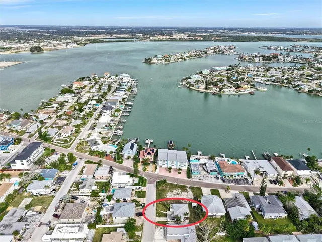 $399,999 | 135 143rd Avenue, Madeira Beach, FL 33708