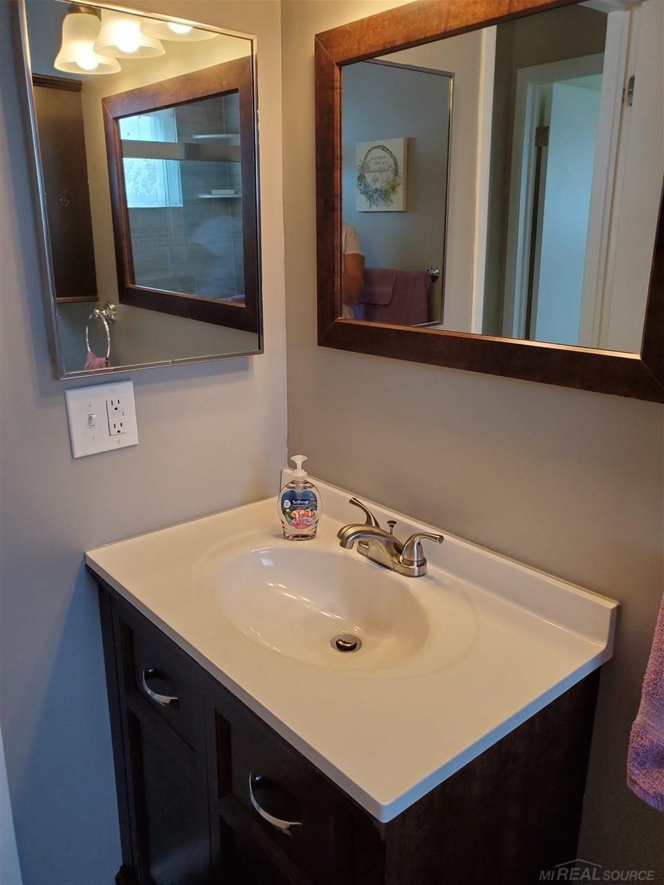 28456 Cotton Road New Baltimore, MI 48047 - Photo 21 of 39 50044683-20.JPG