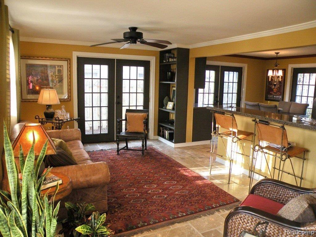 245 North Helen Avenue Rochester, MI 48307 - Photo 4 of 23 Great Room