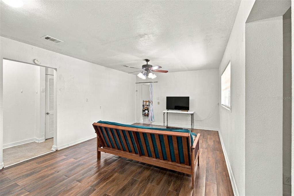1142 Doc Coil Road Bowling Green, FL 33834 - Photo 7 of 35 Gallery Image 7