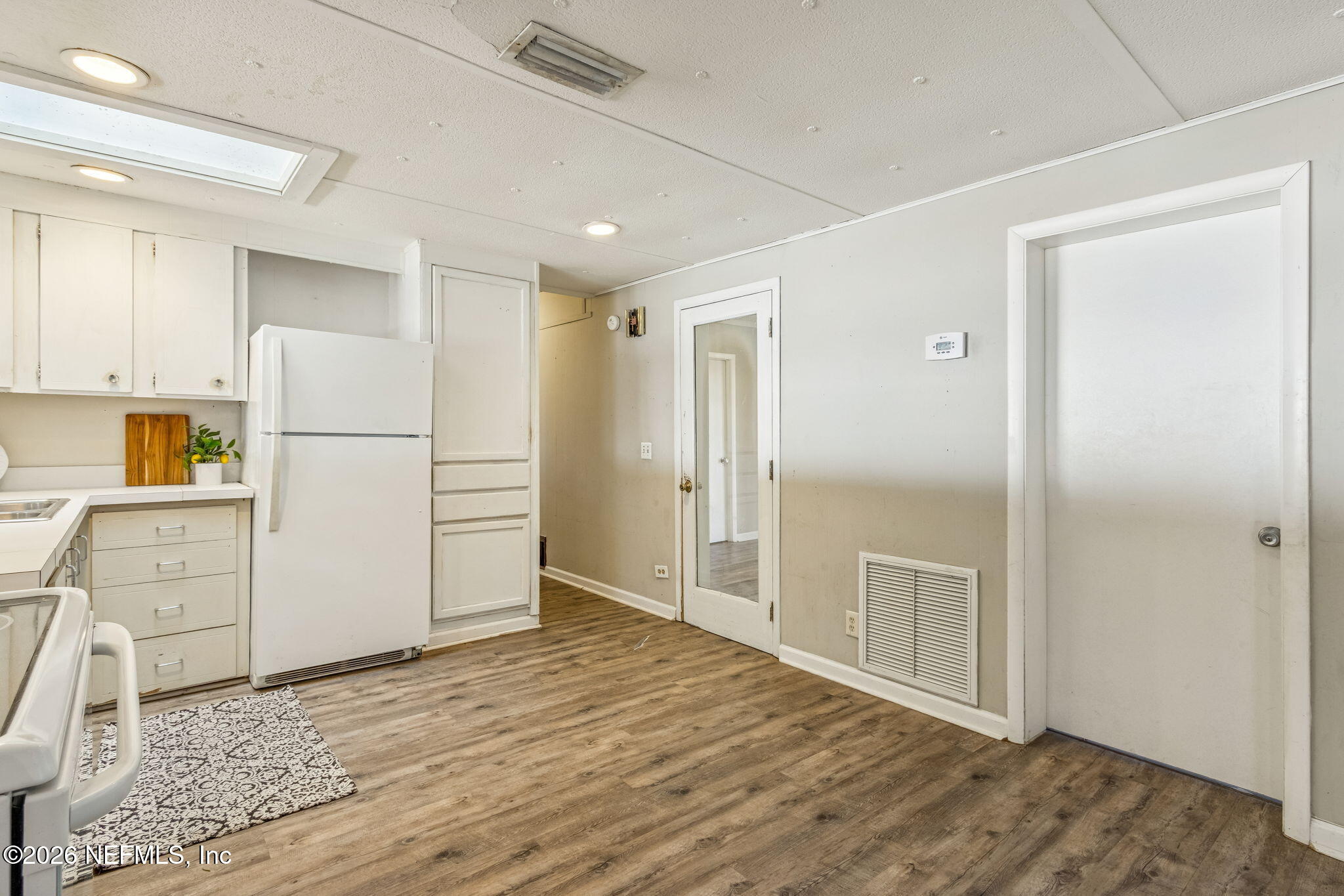 8528 Moody Canal Road St. Augustine, FL 32092 - Photo 9 of 61 Kitchen