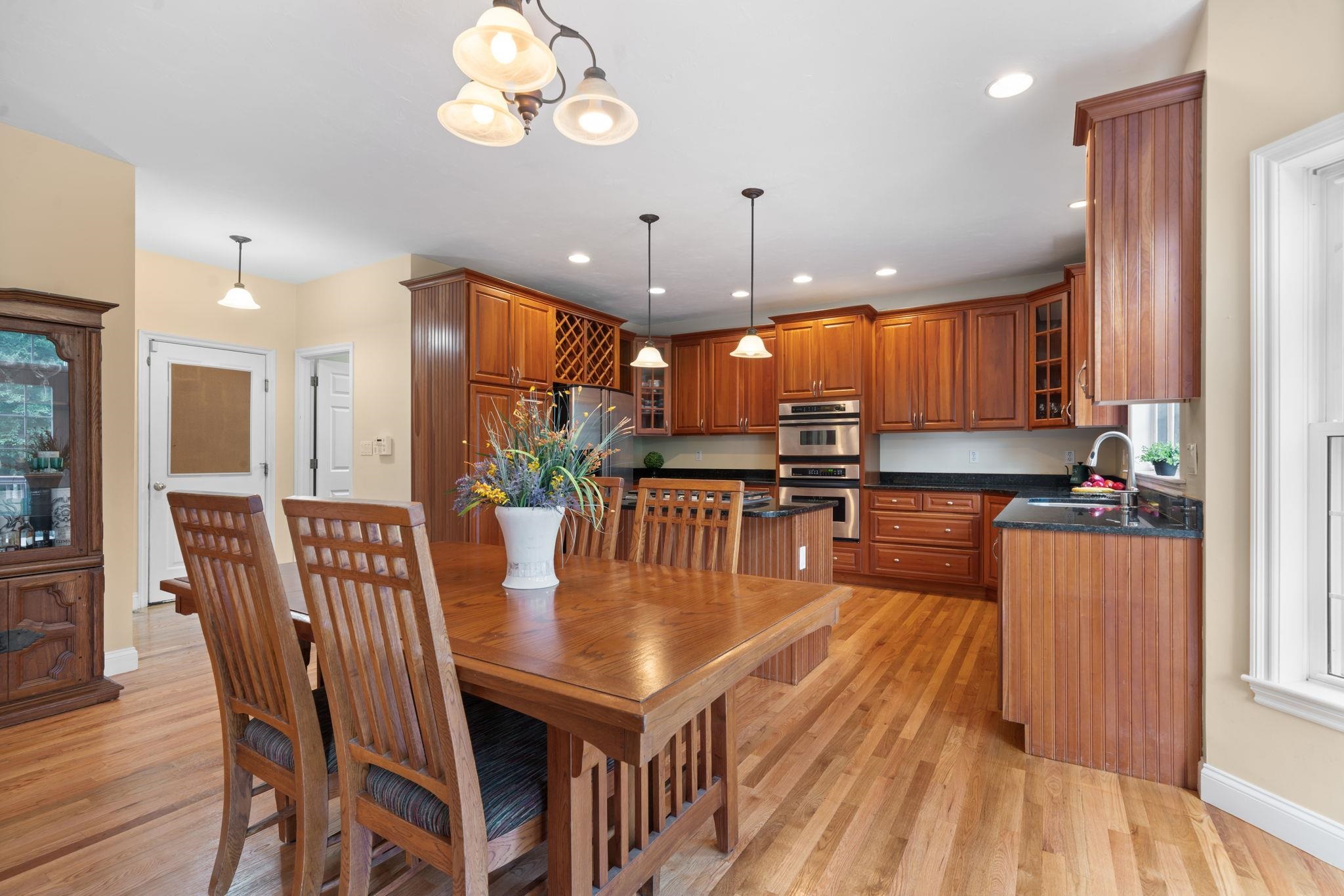 84 Searles Road Windham, NH 03087 - Photo 11 of 54