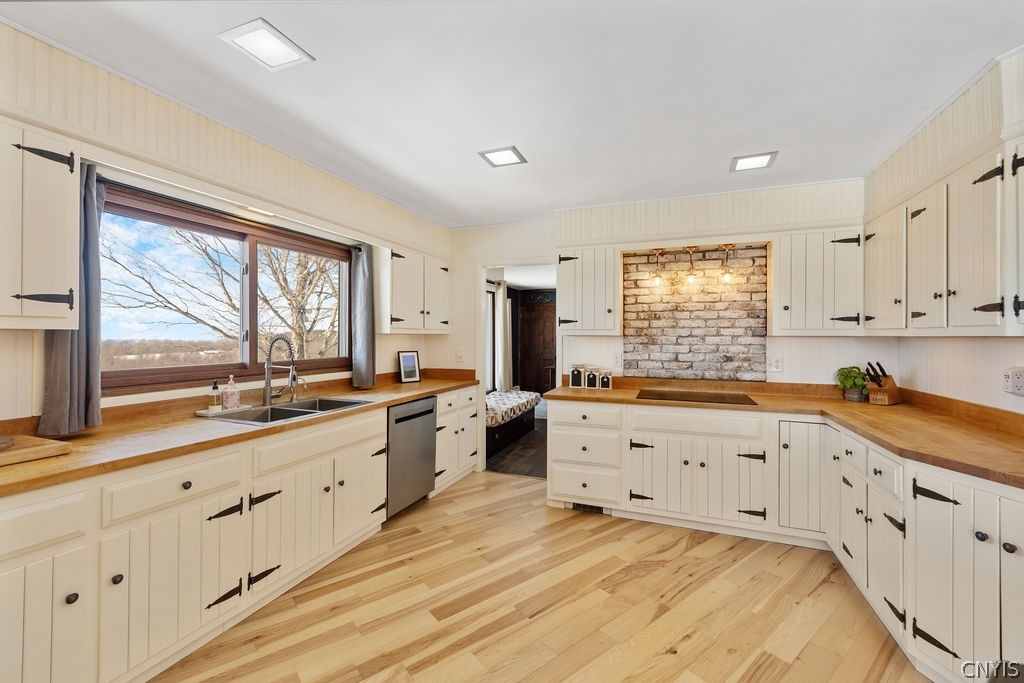 4366 Palmer Road Pompey, NY 13104 - Photo 11 of 43