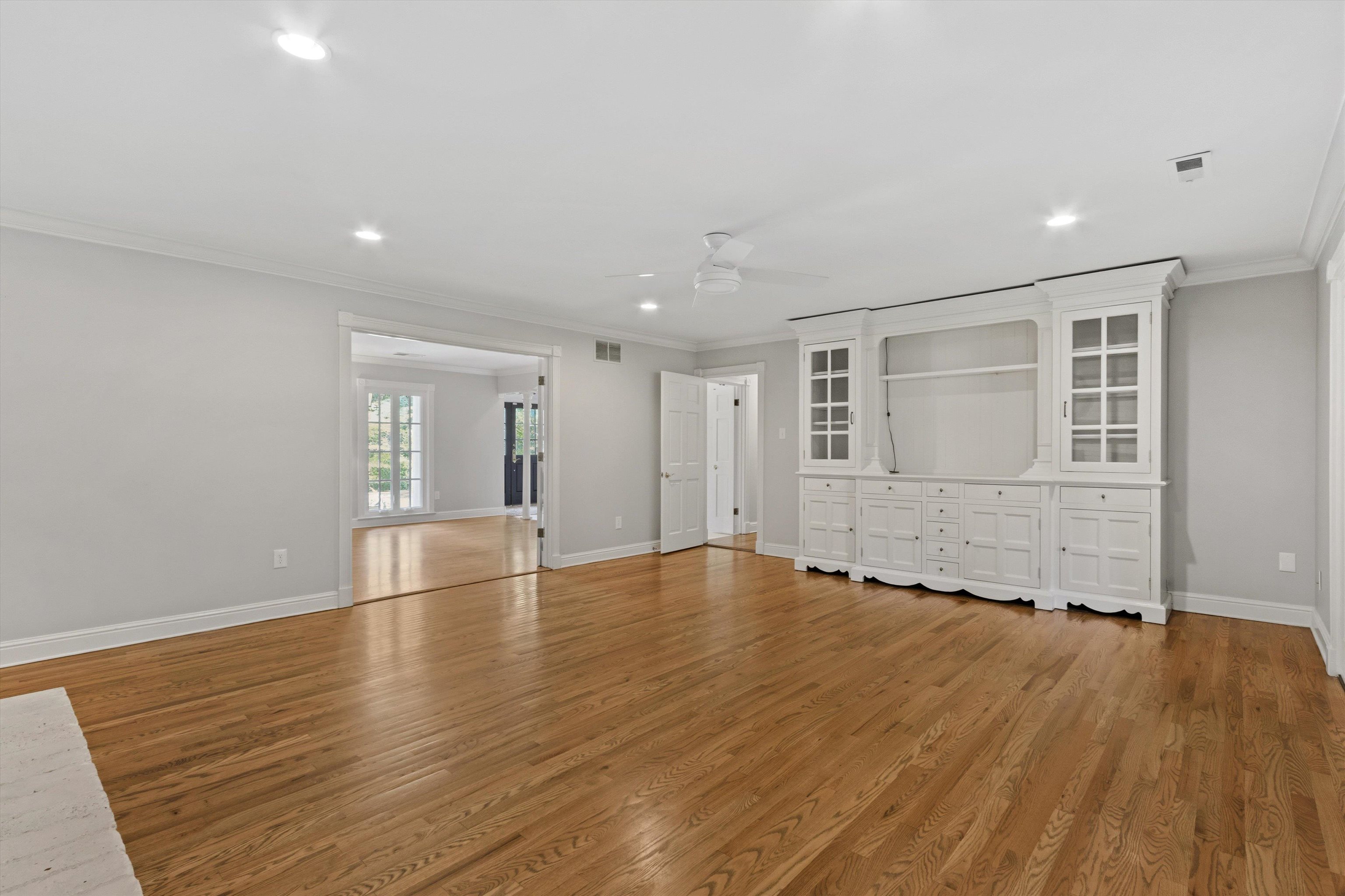 322 North Rose Road Memphis, TN 38117 - Photo 11 of 40 Gallery Image 11