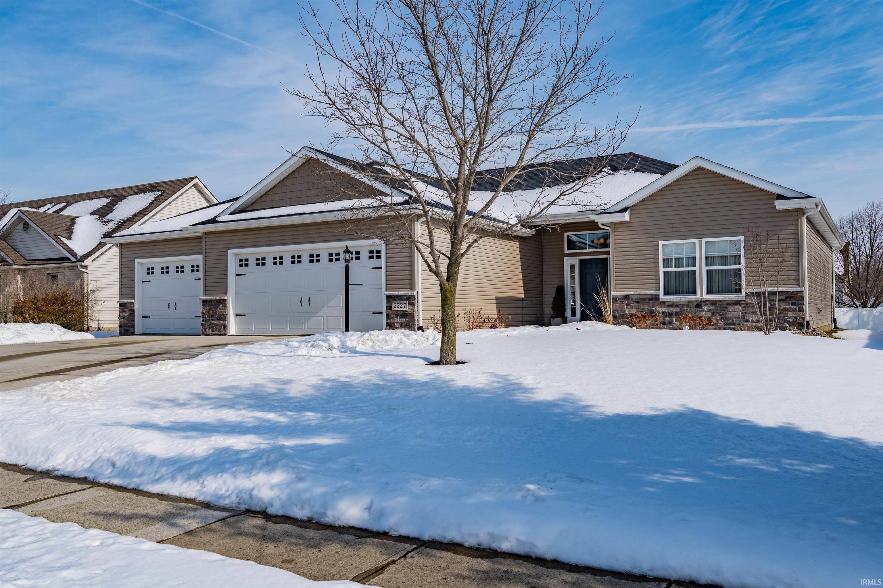 2227 Blue Harbor Drive Fort Wayne, IN 46804 - Photo 2 of 28