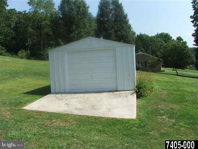 2681 Blackberry Road Dover, PA 17315 - Photo 8 of 20 Gallery Image 8