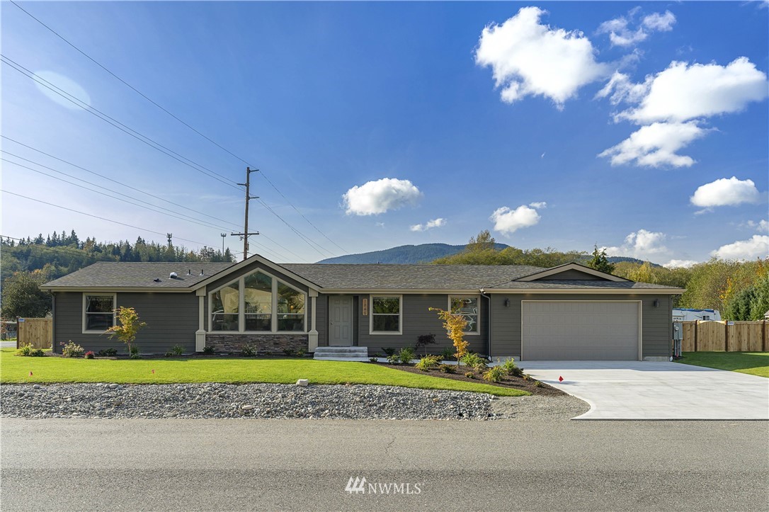 1846 Azure Way Bellingham, WA 98229 - Photo 1 of 25 Gallery Image 1