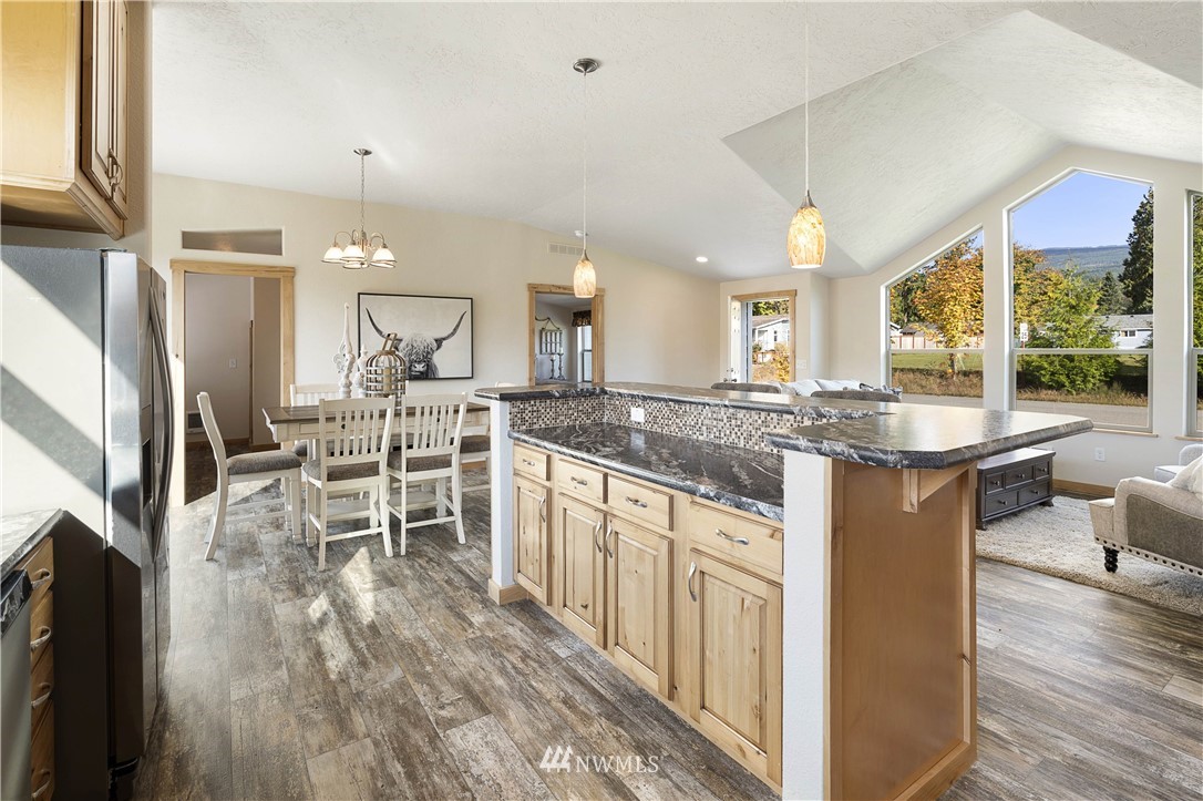 1846 Azure Way Bellingham, WA 98229 - Photo 11 of 25 Gallery Image 11