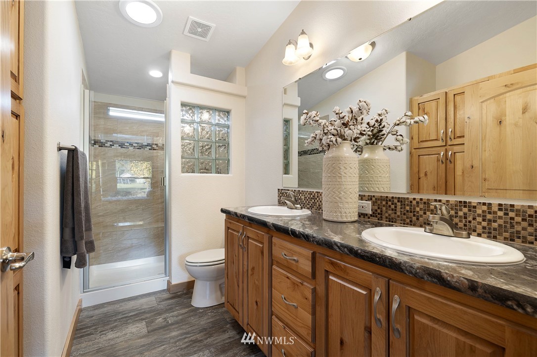 1846 Azure Way Bellingham, WA 98229 - Photo 14 of 25 Gallery Image 14