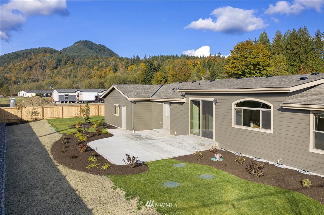 1846 Azure Way Bellingham, WA 98229 - Photo 21 of 25 Gallery Image 21