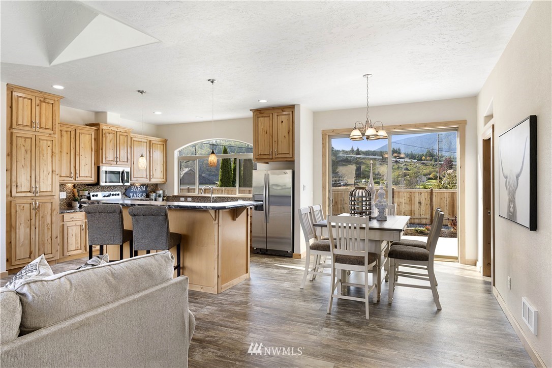 1846 Azure Way Bellingham, WA 98229 - Photo 6 of 25 Gallery Image 6