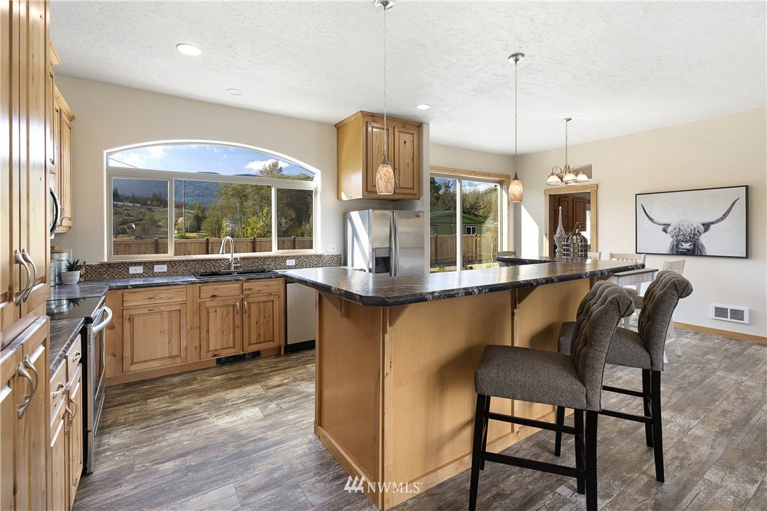 1846 Azure Way Bellingham, WA 98229 - Photo 8 of 25 Gallery Image 8