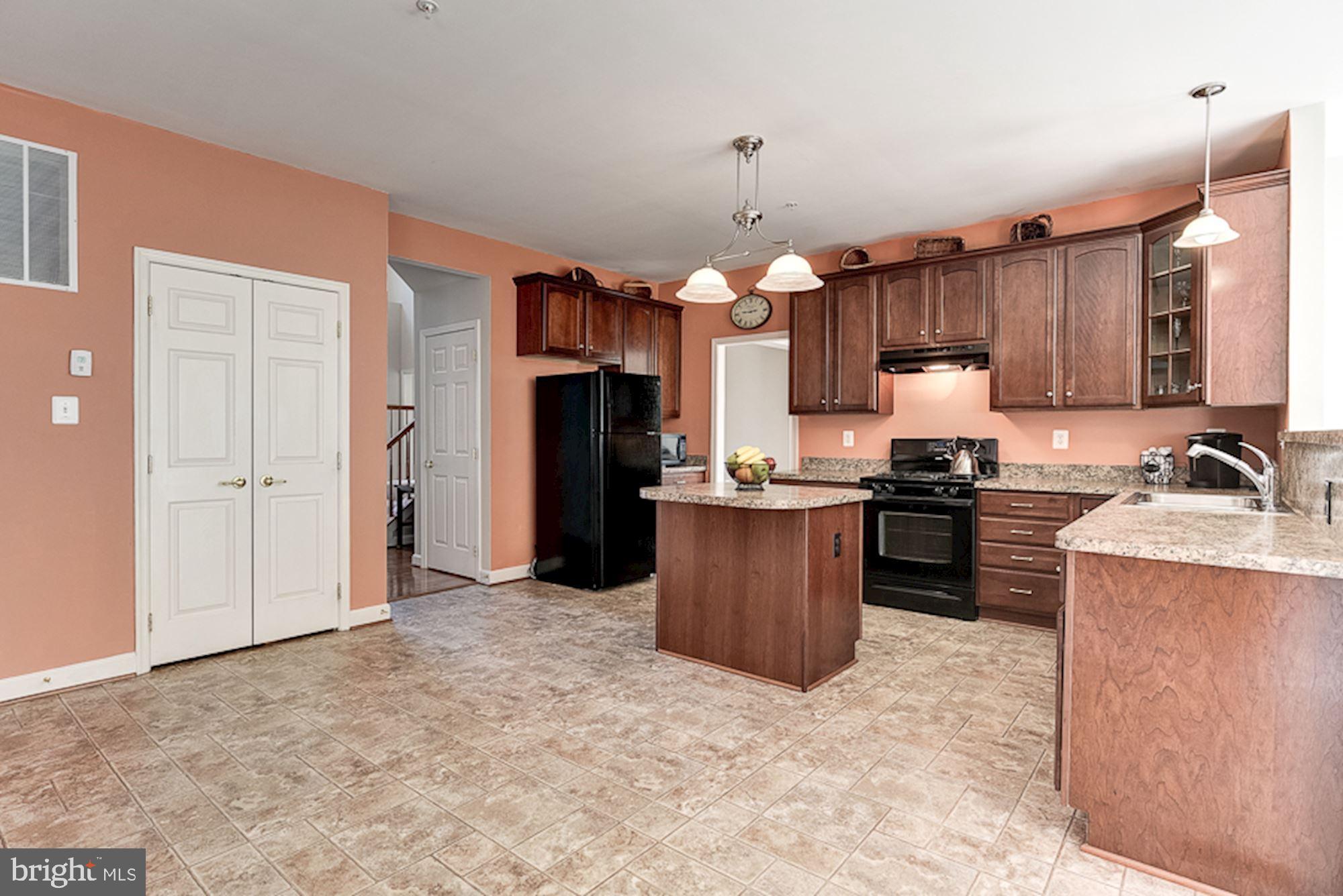 1806 Greysens Ferry Court Point of Rocks, MD 21777 - Photo 15 of 51 Eat-In Kitchen