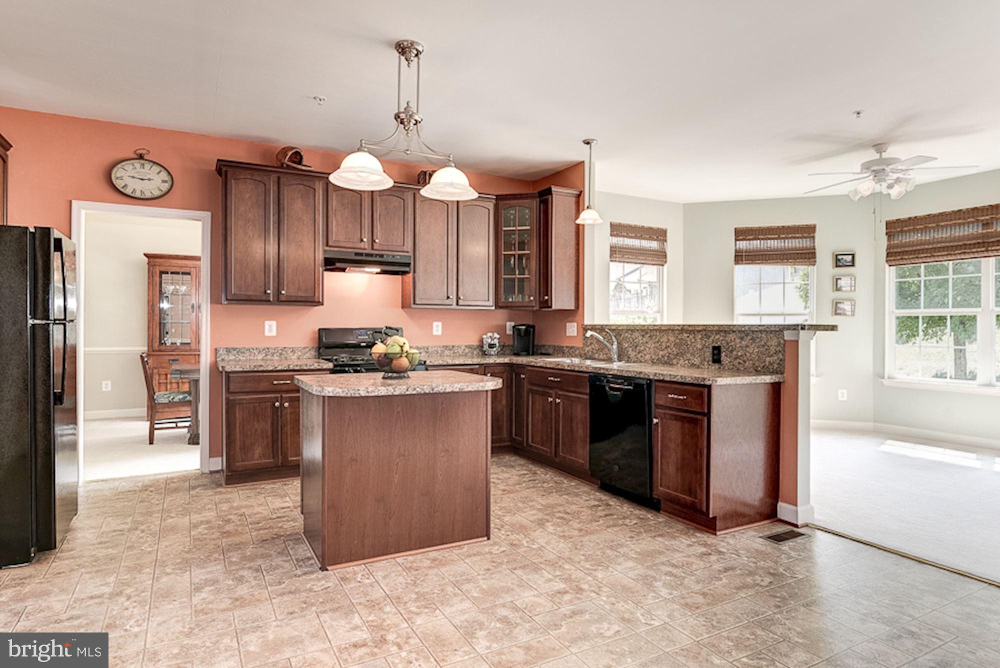 1806 Greysens Ferry Court Point of Rocks, MD 21777 - Photo 17 of 51 Eat-In Kitchen
