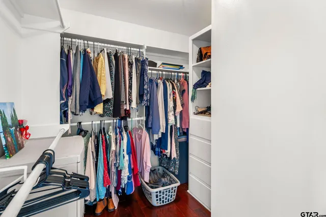 $767,000 | 120 Lookout Court, Hallsville, TX 75650