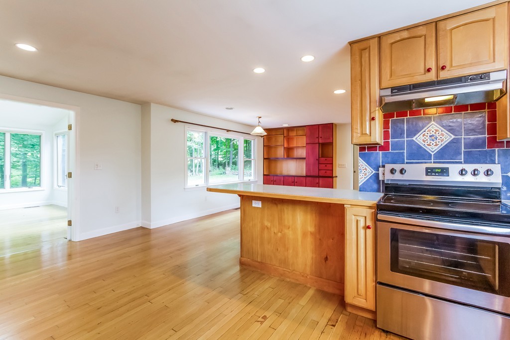 191 Pepperell Road Groton, MA 01450 - Photo 14 of 30 Gallery Image 14